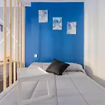 Tiny Indipendent House