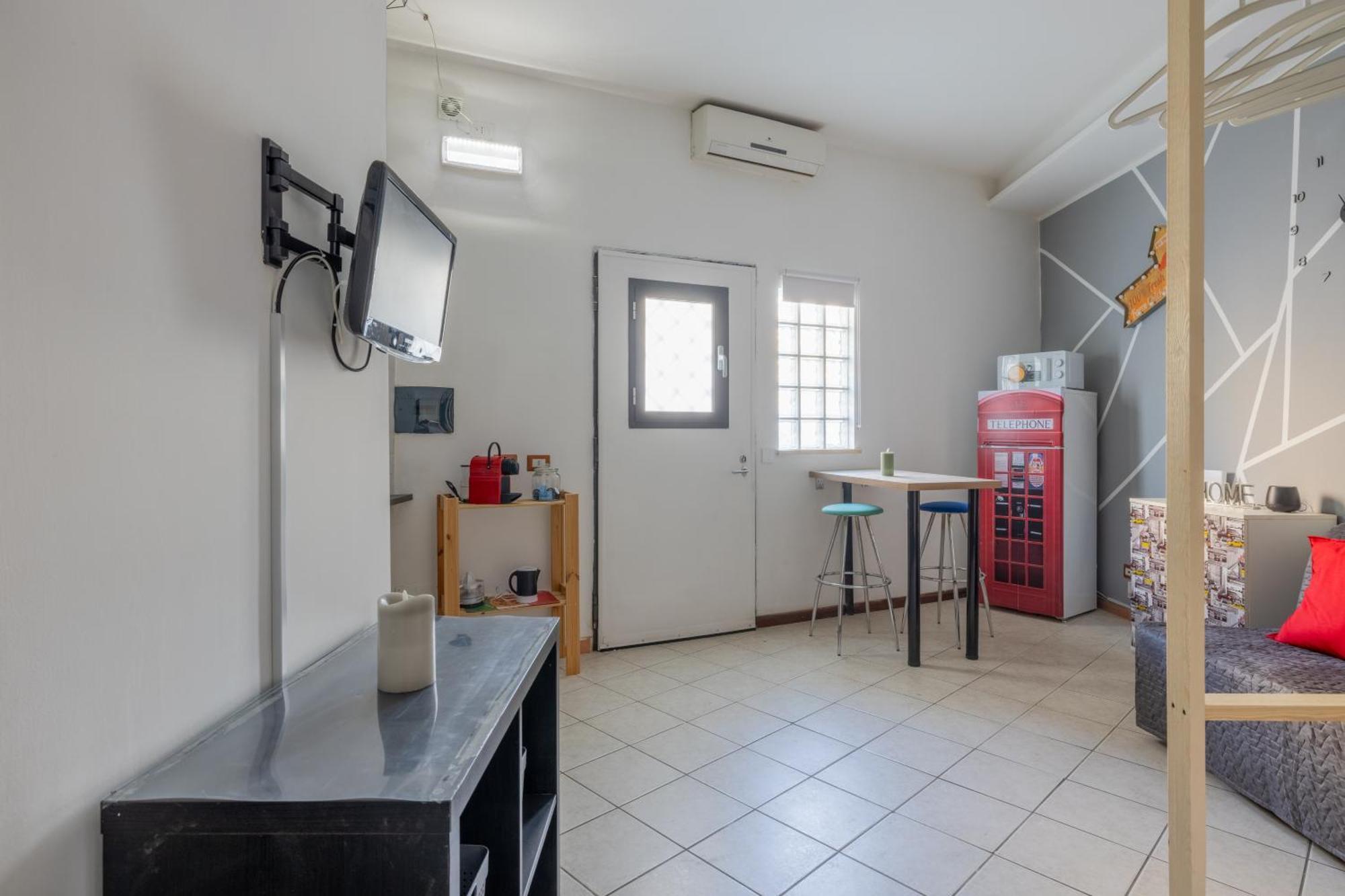 Apartment Tiny Indipendent House